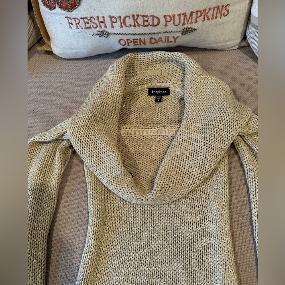 Bebe - Picture 5 of 6